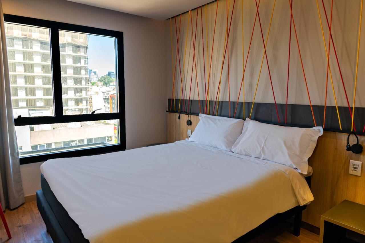 Ibis Styles Porto Alegre Moinhos De Vento Hotel Exterior photo